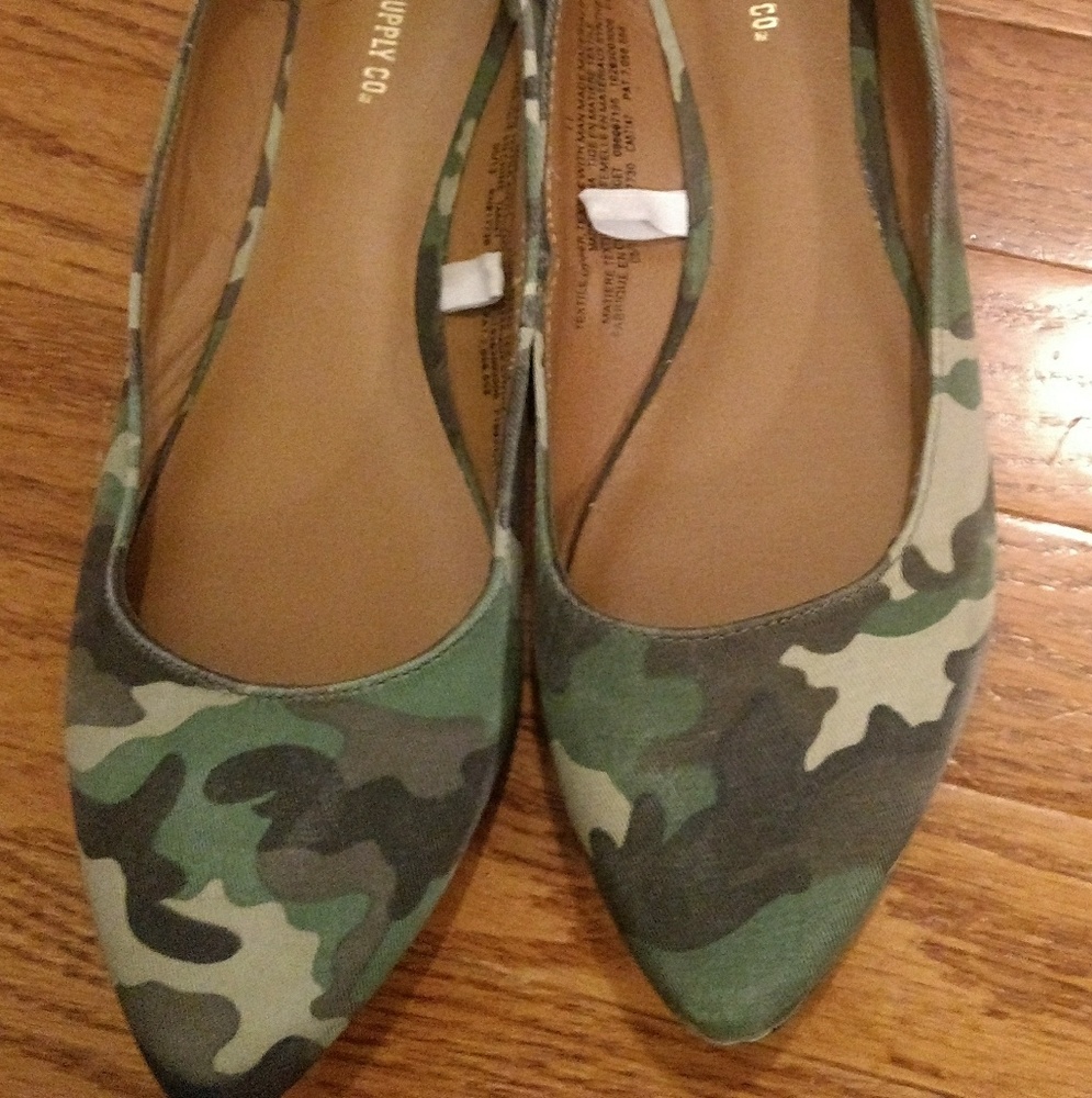 Camo flats
